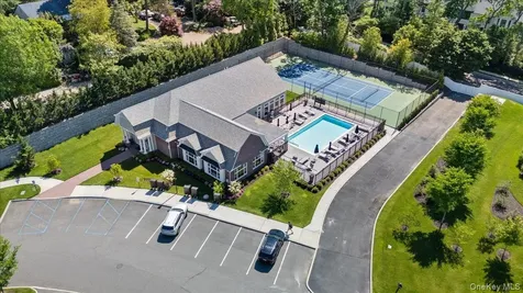238 Coach Drive Woodbury NY 11542