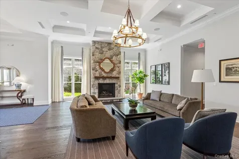 238 Coach Drive Woodbury NY 11542