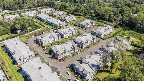 238 Coach Drive Woodbury NY 11542