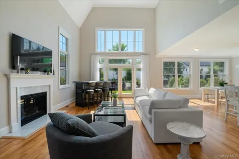 238 Coach Drive Woodbury NY 11542