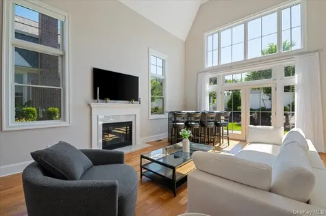 238 Coach Drive Woodbury NY 11542