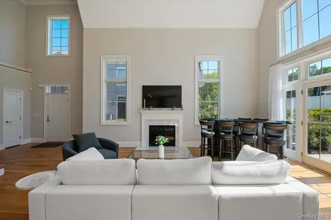 238 Coach Drive Woodbury NY 11542