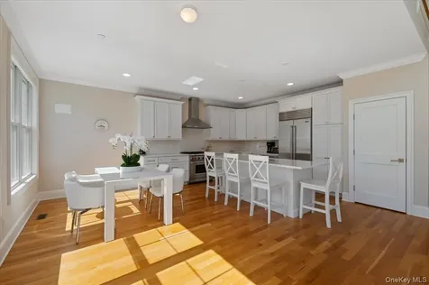 238 Coach Drive Woodbury NY 11542