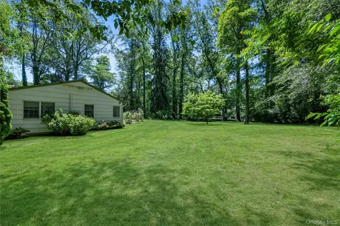 5 Eden Roc Drive Locust Valley NY 11560