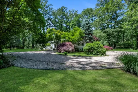 5 Eden Roc Drive Locust Valley NY 11560