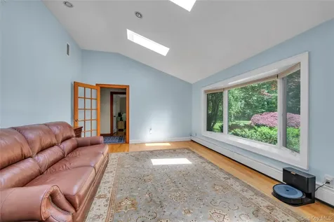 5 Eden Roc Drive Locust Valley NY 11560