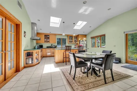 5 Eden Roc Drive Locust Valley NY 11560