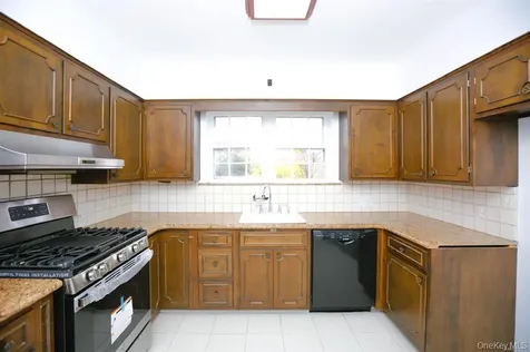 18714 Aberdeen Road Jamaica Estates NY 11432