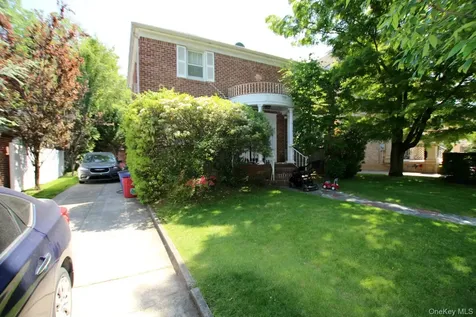 18714 Aberdeen Road Jamaica Estates NY 11432