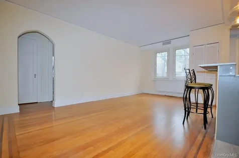 69 Harney Road Scarsdale NY 10583