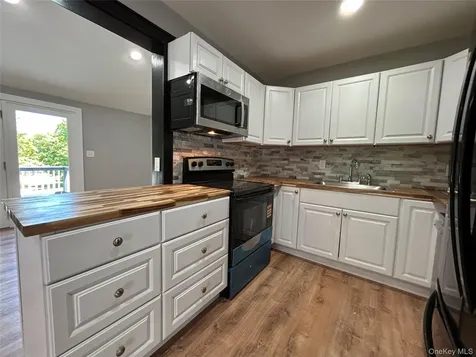 32 Reimer Avenue Dover Plains NY 12522