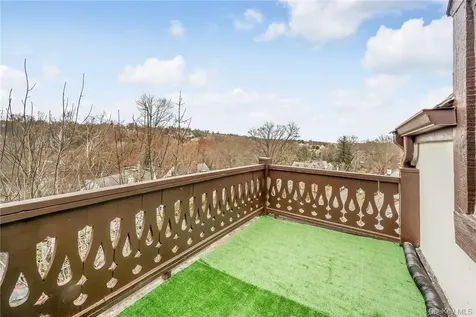 64 Kensington Road Bronxville NY 10708