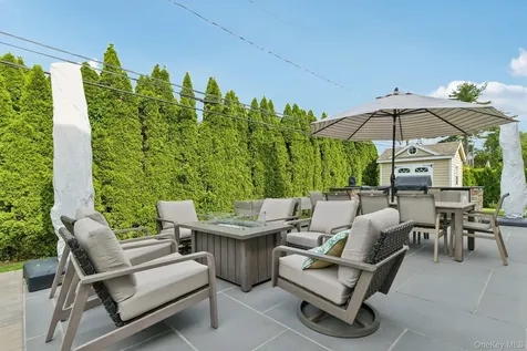 217 Wellington Road Garden City NY 11530