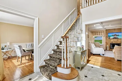 217 Wellington Road Garden City NY 11530