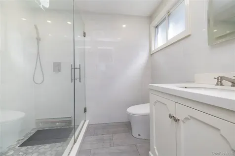 140 Baltimore Massapequa NY 11758