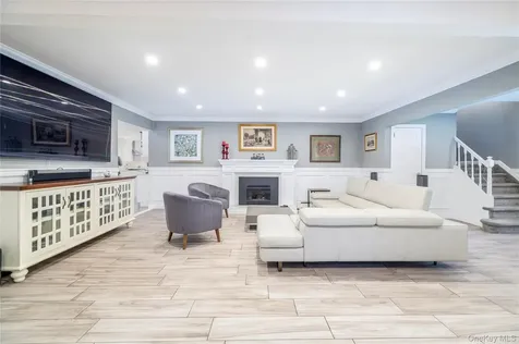 140 Baltimore Massapequa NY 11758