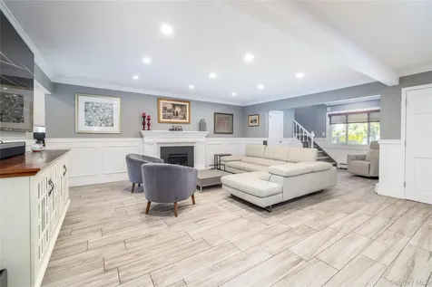 140 Baltimore Massapequa NY 11758