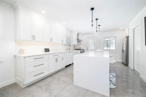 140 Baltimore Massapequa NY 11758