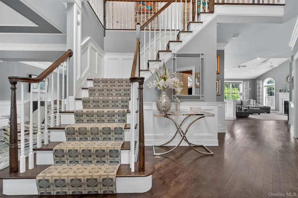 10 Sandlewood Circle Hopewell Junction NY 12533