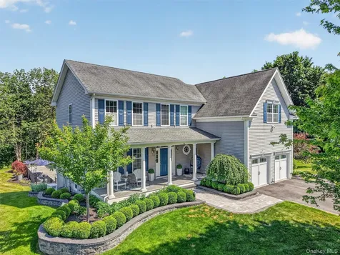 10 Sandlewood Circle Hopewell Junction NY 12533