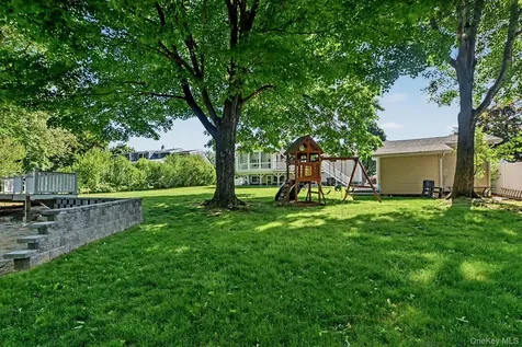 61 Friendly Road Mahopac NY 10541