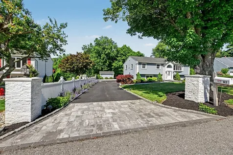 61 Friendly Road Mahopac NY 10541