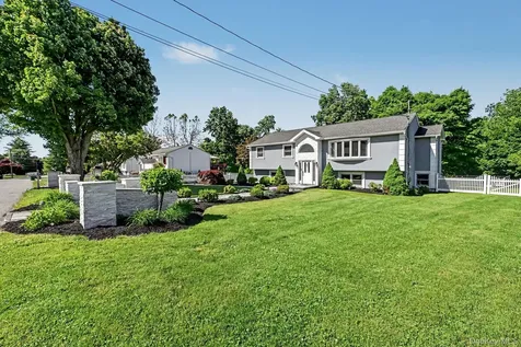 61 Friendly Road Mahopac NY 10541