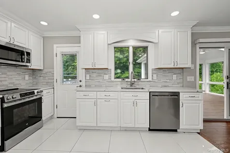 61 Friendly Road Mahopac NY 10541