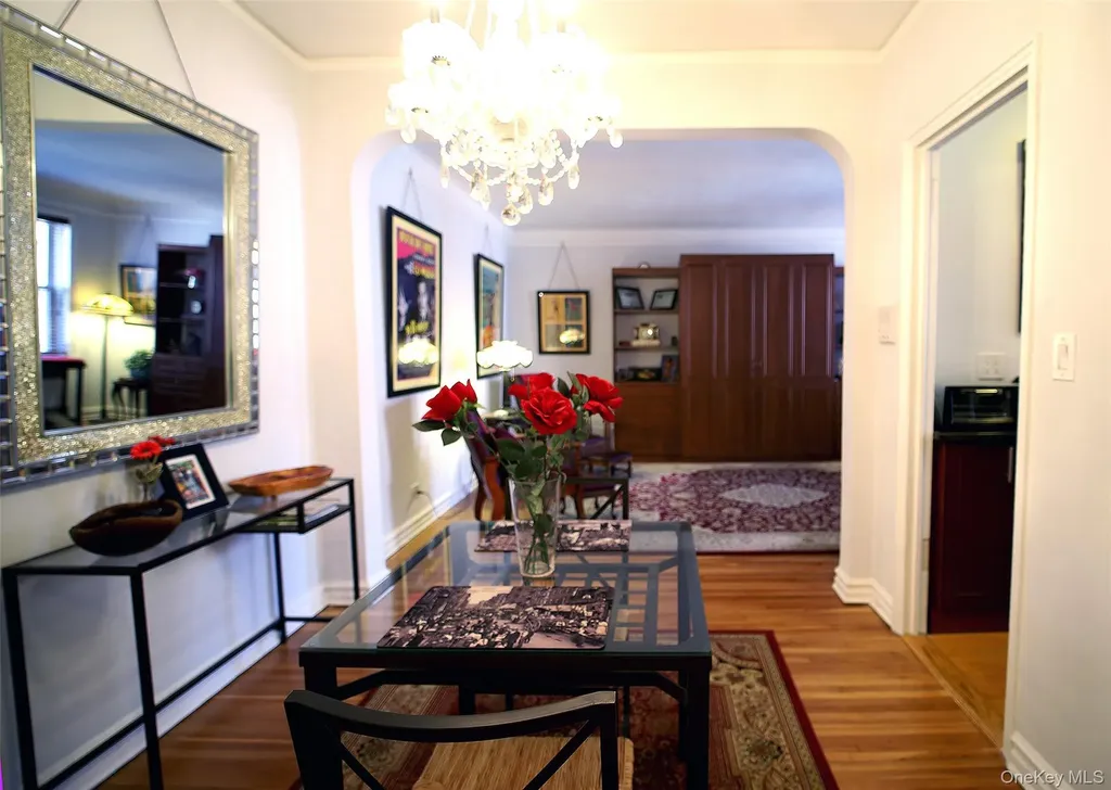 118-11 84th Avenue Kew Gardens NY 11415