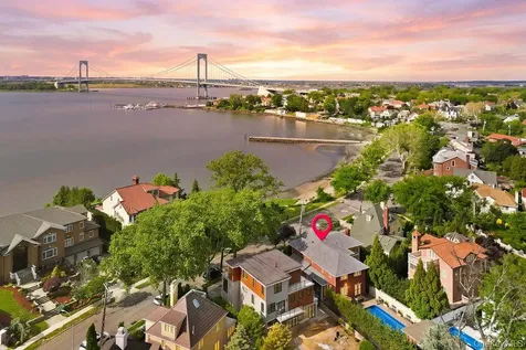 4 Point Crescent Whitestone NY 11357