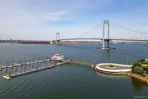 4 Point Crescent Whitestone NY 11357