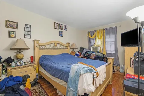 1010 E 233rd Street Bronx NY 10466