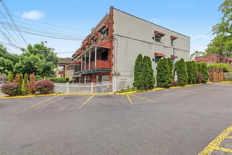 1010 E 233rd Street Bronx NY 10466