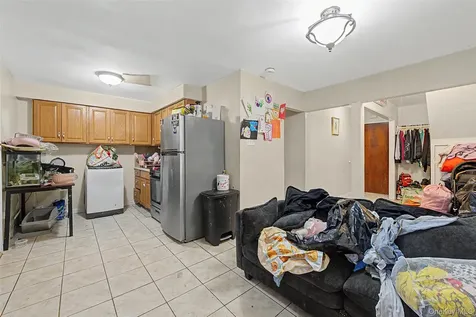 1010 E 233rd Street Bronx NY 10466