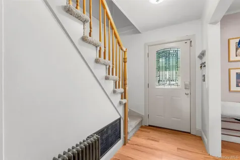 30 Orchard Park Poughkeepsie NY 12603
