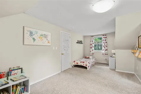 30 Orchard Park Poughkeepsie NY 12603