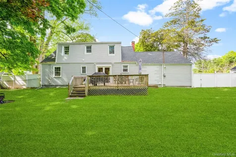 30 Orchard Park Poughkeepsie NY 12603