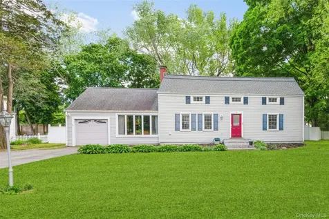 30 Orchard Park Poughkeepsie NY 12603