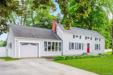 30 Orchard Park Poughkeepsie NY 12603