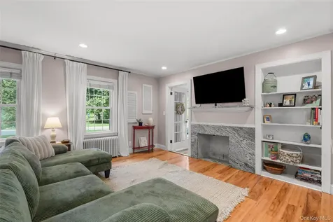 30 Orchard Park Poughkeepsie NY 12603
