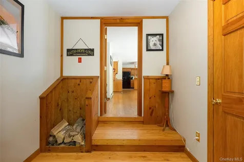 44 Eleanor Drive Salt Point NY 12578
