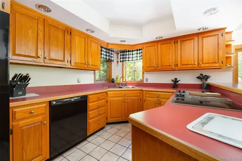 44 Eleanor Drive Salt Point NY 12578