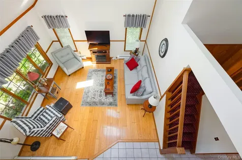 44 Eleanor Drive Salt Point NY 12578
