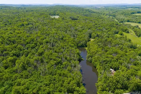 44 Eleanor Drive Salt Point NY 12578