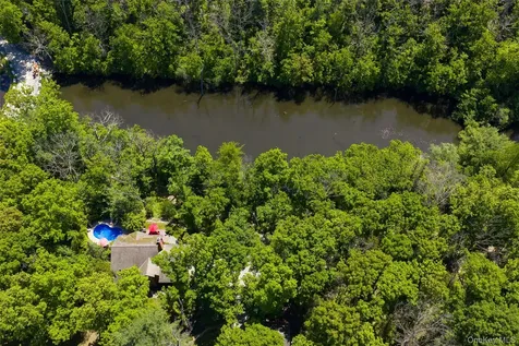 44 Eleanor Drive Salt Point NY 12578