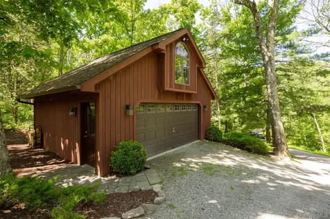 44 Eleanor Drive Salt Point NY 12578
