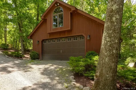 44 Eleanor Drive Salt Point NY 12578