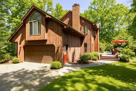 44 Eleanor Drive Salt Point NY 12578