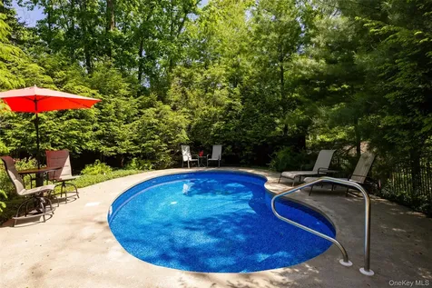 44 Eleanor Drive Salt Point NY 12578