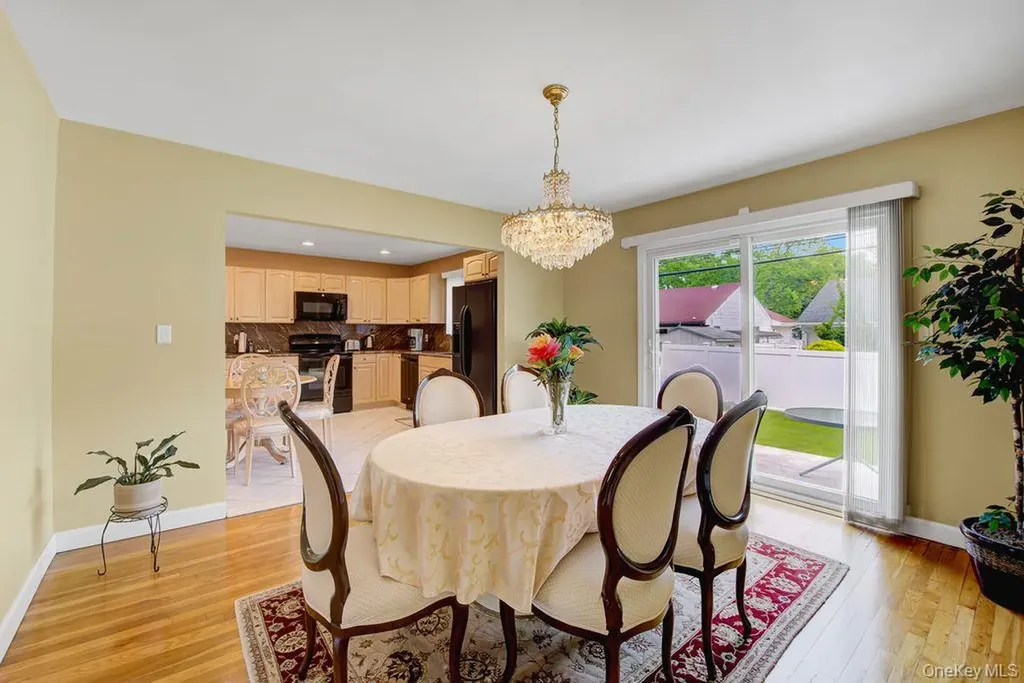 1662 Sherbourne Road Valley Stream NY 11580